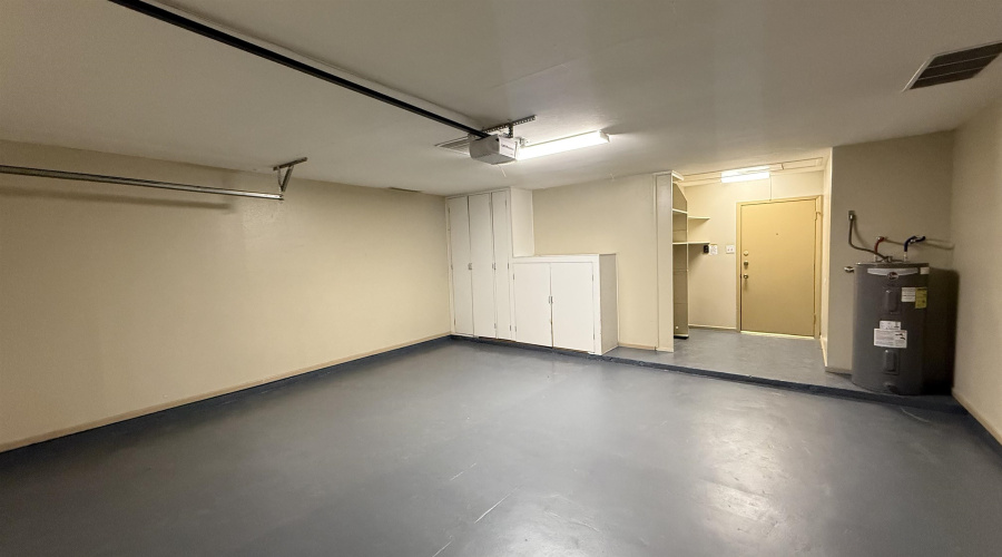 8635 Oakridge Lp, Laredo, Texas 78045, 3 Bedrooms Bedrooms, 5 Rooms Rooms,2 BathroomsBathrooms,Residential,For Sale,8635 Oakridge Lp,20261447