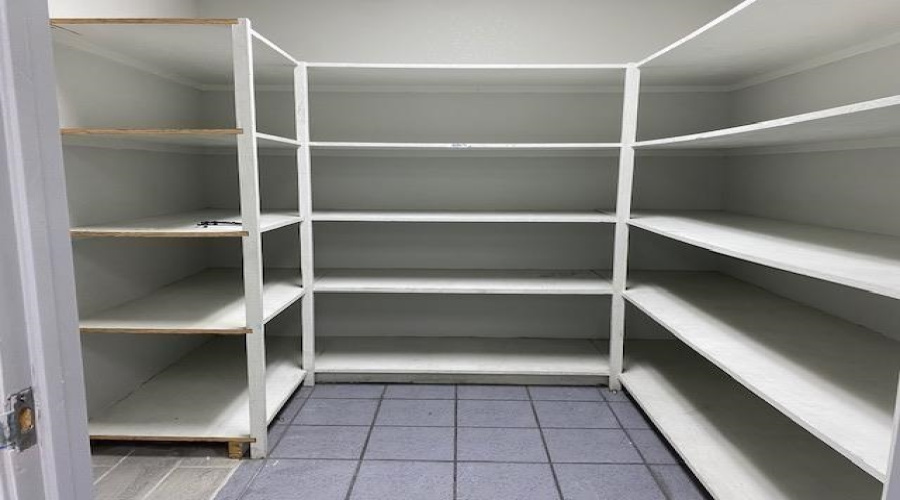 14202 Atlanta Dr, LAREDO, Texas 78045, 1 Bedroom Bedrooms, 11 Rooms Rooms,3 BathroomsBathrooms,Commercial/industrial,For Rent,14202 Atlanta Dr,20261450