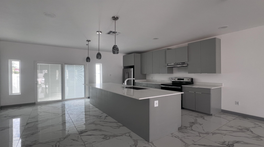 1011 Emerald Valley Dr., Laredo, Texas 78043, 3 Bedrooms Bedrooms, 5 Rooms Rooms,2 BathroomsBathrooms,Residential,For Rent,1011 Emerald Valley Dr.,20261449