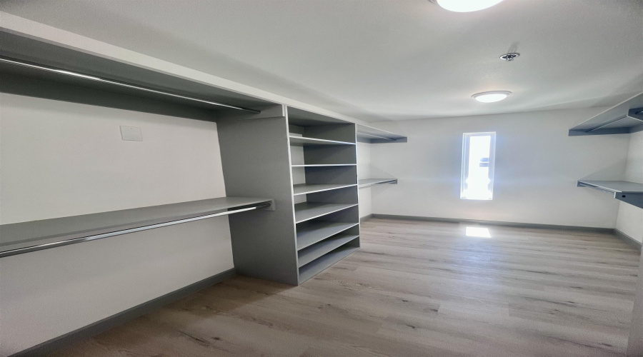 1011 Emerald Valley Dr., Laredo, Texas 78043, 3 Bedrooms Bedrooms, 5 Rooms Rooms,2 BathroomsBathrooms,Residential,For Rent,1011 Emerald Valley Dr.,20261449