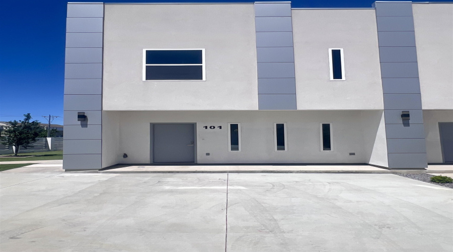 1011 Emerald Valley Dr., Laredo, Texas 78043, 3 Bedrooms Bedrooms, 5 Rooms Rooms,2 BathroomsBathrooms,Residential,For Rent,1011 Emerald Valley Dr.,20261449