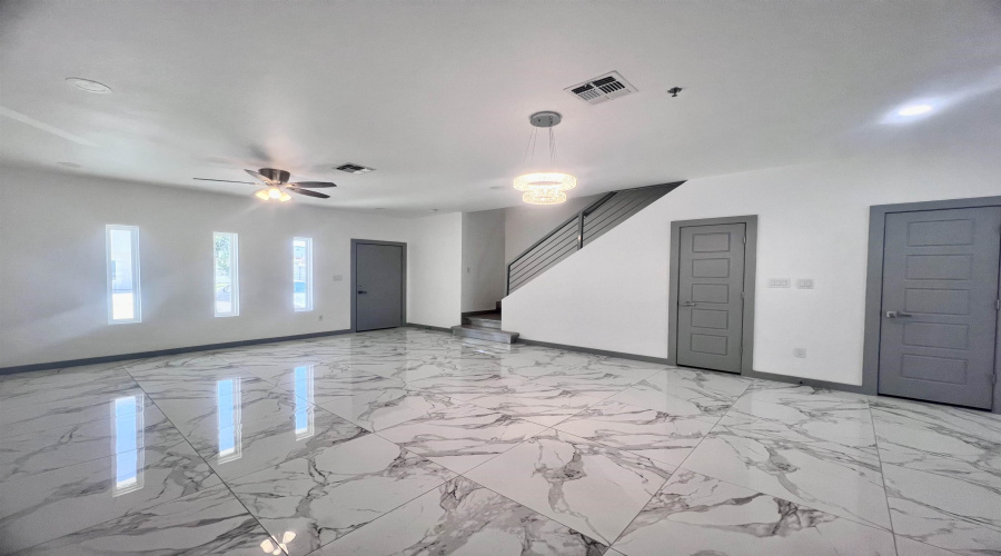 1011 Emerald Valley Dr., Laredo, Texas 78043, 3 Bedrooms Bedrooms, 5 Rooms Rooms,2 BathroomsBathrooms,Residential,For Rent,1011 Emerald Valley Dr.,20261449