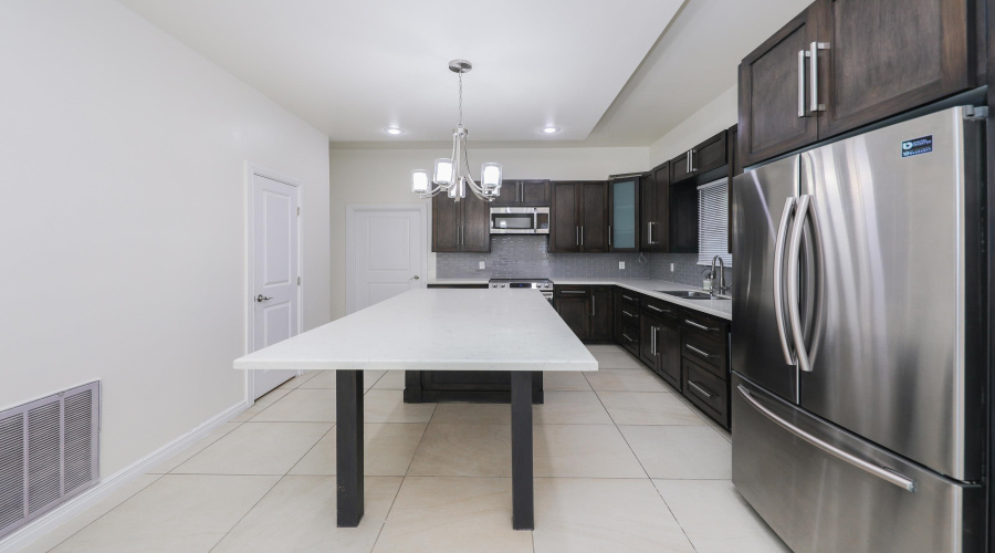 2319 Palos Lp, Laredo, Texas 78041-5940, 3 Bedrooms Bedrooms, 5 Rooms Rooms,2 BathroomsBathrooms,Residential,For Rent,2319 Palos Lp,20261451