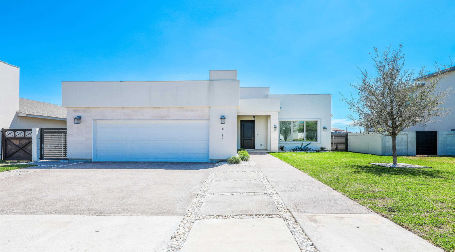 2319 Palos Lp, Laredo, Texas 78041-5940, 3 Bedrooms Bedrooms, 5 Rooms Rooms,2 BathroomsBathrooms,Residential,For Rent,2319 Palos Lp,20261451