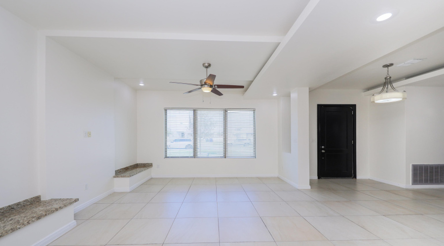 2319 Palos Lp, Laredo, Texas 78041-5940, 3 Bedrooms Bedrooms, 5 Rooms Rooms,2 BathroomsBathrooms,Residential,For Rent,2319 Palos Lp,20261451