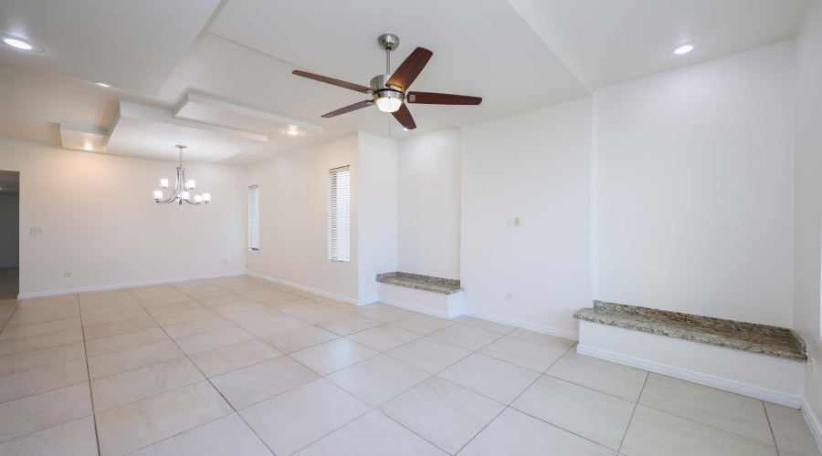 2319 Palos Lp, Laredo, Texas 78041-5940, 3 Bedrooms Bedrooms, 5 Rooms Rooms,2 BathroomsBathrooms,Residential,For Rent,2319 Palos Lp,20261451