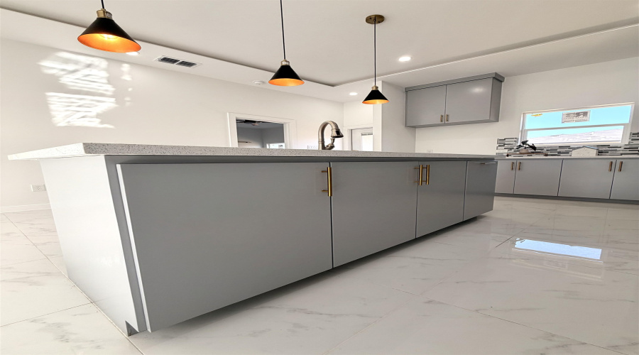 1704 Cordova Dr., Laredo, Texas 78046, 3 Bedrooms Bedrooms, 5 Rooms Rooms,2 BathroomsBathrooms,Residential,For Sale,1704 Cordova Dr.,20261453