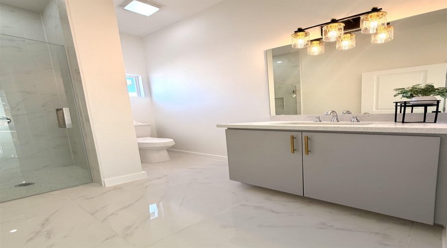 1704 Cordova Dr., Laredo, Texas 78046, 3 Bedrooms Bedrooms, 5 Rooms Rooms,2 BathroomsBathrooms,Residential,For Sale,1704 Cordova Dr.,20261453