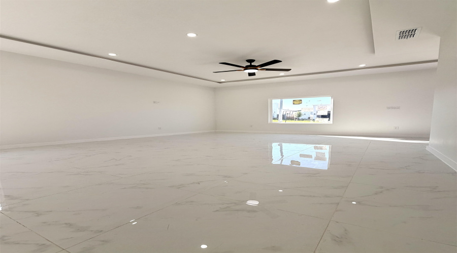 1704 Cordova Dr., Laredo, Texas 78046, 3 Bedrooms Bedrooms, 5 Rooms Rooms,2 BathroomsBathrooms,Residential,For Sale,1704 Cordova Dr.,20261453