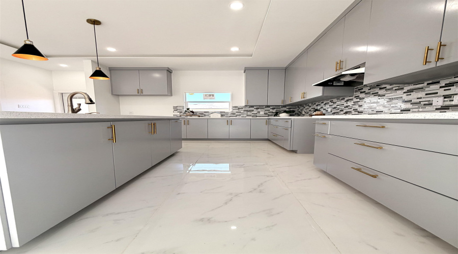 1704 Cordova Dr., Laredo, Texas 78046, 3 Bedrooms Bedrooms, 5 Rooms Rooms,2 BathroomsBathrooms,Residential,For Sale,1704 Cordova Dr.,20261453