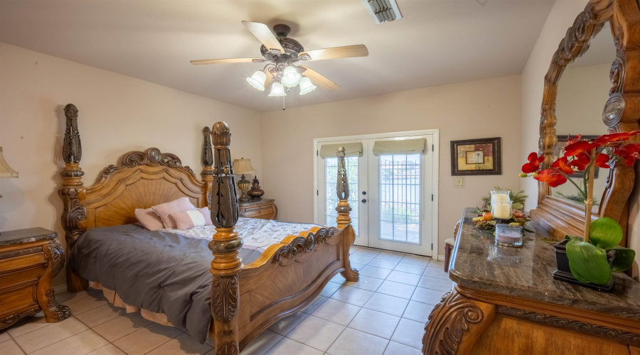 7521 Country Club Dr, Laredo, Texas 78041, 3 Bedrooms Bedrooms, 6 Rooms Rooms,2 BathroomsBathrooms,Residential,For Rent,7521 Country Club Dr,20261454