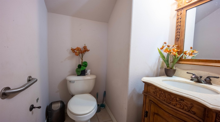 7521 Country Club Dr, Laredo, Texas 78041, 3 Bedrooms Bedrooms, 6 Rooms Rooms,2 BathroomsBathrooms,Residential,For Rent,7521 Country Club Dr,20261454