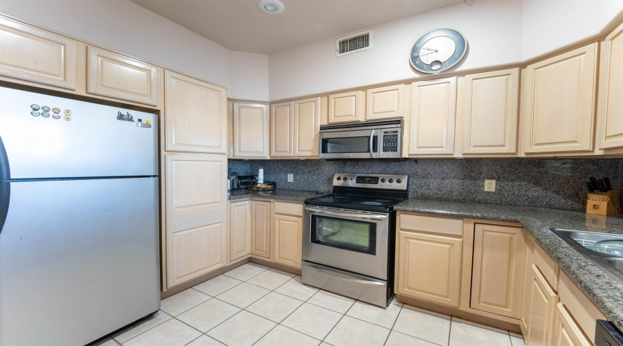 7521 Country Club Dr, Laredo, Texas 78041, 3 Bedrooms Bedrooms, 6 Rooms Rooms,2 BathroomsBathrooms,Residential,For Rent,7521 Country Club Dr,20261454