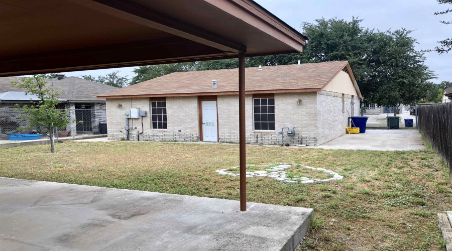 1515 Quail Creek Rd, LAREDO, Texas 78045, 3 Bedrooms Bedrooms, 5 Rooms Rooms,2 BathroomsBathrooms,Residential,For Rent,1515 Quail Creek Rd,20261457