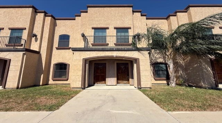 8216 Casa Verde Rd, Laredo, Texas 78041, 2 Bedrooms Bedrooms, 3 Rooms Rooms,2 BathroomsBathrooms,Residential,For Rent,8216 Casa Verde Rd,20261459