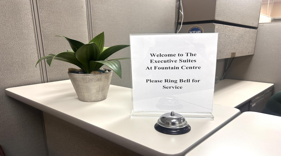 107 Calle Del Norte, Laredo, Texas 78041, 6 Rooms Rooms,2 BathroomsBathrooms,Commercial retail/office,For Rent,107 Calle Del Norte,20261469