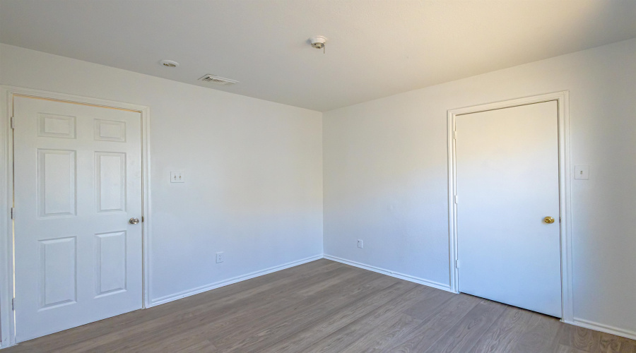 322 Ocean Dr, LAREDO, Texas 78043, 3 Bedrooms Bedrooms, 5 Rooms Rooms,2 BathroomsBathrooms,Residential,For Sale,322 Ocean Dr,20261461