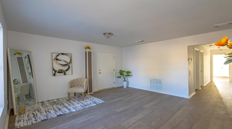 322 Ocean Dr, LAREDO, Texas 78043, 3 Bedrooms Bedrooms, 5 Rooms Rooms,2 BathroomsBathrooms,Residential,For Sale,322 Ocean Dr,20261461