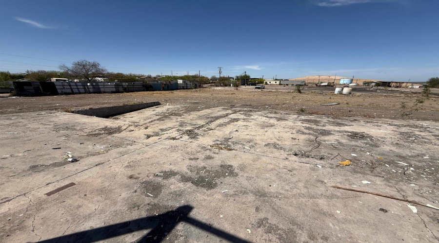 6141 TX State Hwy 359, Laredo, Texas 78045-1918, 1 Bedroom Bedrooms, 51 Rooms Rooms,2 BathroomsBathrooms,Commercial/industrial,For Rent,6141 TX State Hwy 359,20261468