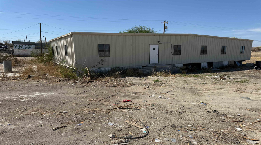 6141 TX State Hwy 359, Laredo, Texas 78045-1918, 1 Bedroom Bedrooms, 51 Rooms Rooms,2 BathroomsBathrooms,Commercial/industrial,For Rent,6141 TX State Hwy 359,20261468