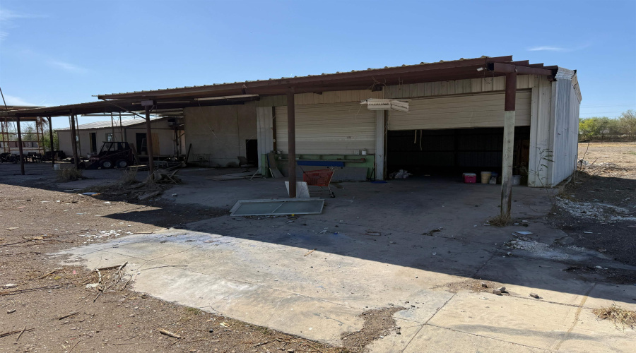 6141 TX State Hwy 359, Laredo, Texas 78045-1918, 1 Bedroom Bedrooms, 51 Rooms Rooms,2 BathroomsBathrooms,Commercial/industrial,For Rent,6141 TX State Hwy 359,20261468