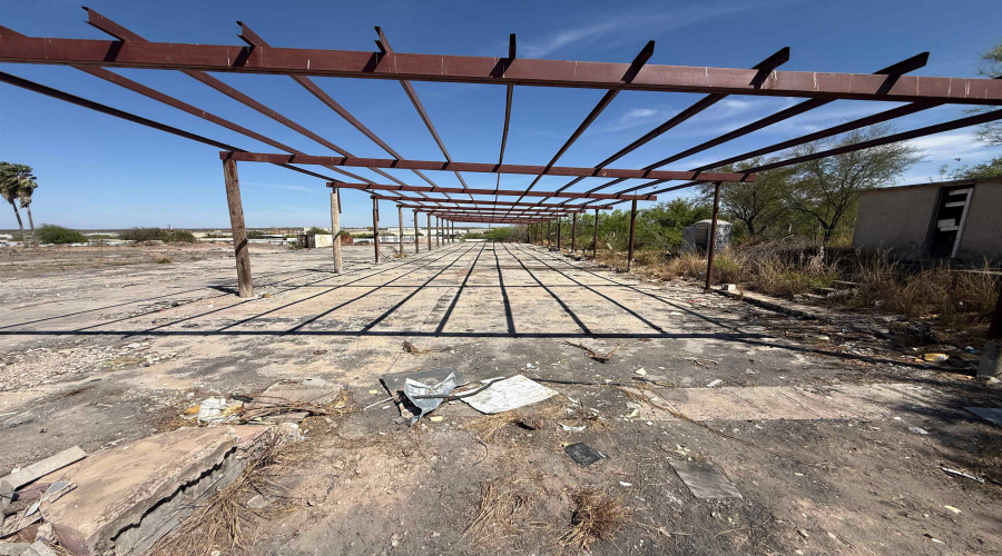 6141 TX State Hwy 359, Laredo, Texas 78045-1918, 1 Bedroom Bedrooms, 51 Rooms Rooms,2 BathroomsBathrooms,Commercial/industrial,For Rent,6141 TX State Hwy 359,20261468