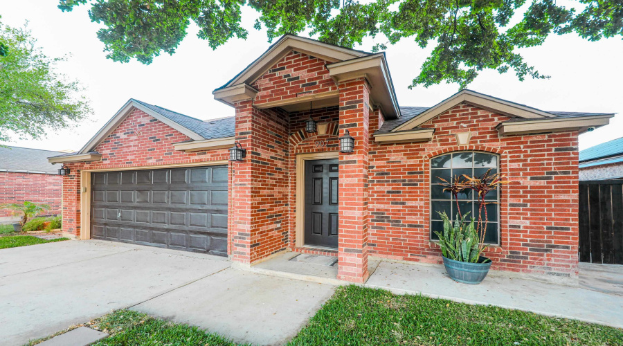 907 Palafox Dr, LAREDO, Texas 78045, 4 Bedrooms Bedrooms, 6 Rooms Rooms,2 BathroomsBathrooms,Residential,For Sale,907 Palafox Dr,20261462