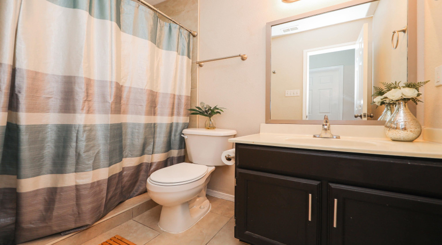 907 Palafox Dr, LAREDO, Texas 78045, 4 Bedrooms Bedrooms, 6 Rooms Rooms,2 BathroomsBathrooms,Residential,For Sale,907 Palafox Dr,20261462