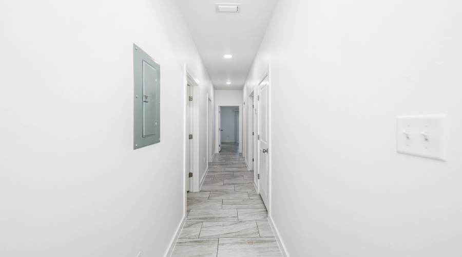 3911 Casa Blanca Lake Rd, Laredo, Texas 78041, 3 Bedrooms Bedrooms, 5 Rooms Rooms,2 BathroomsBathrooms,Residential,For Rent,3911 Casa Blanca Lake Rd,20261463