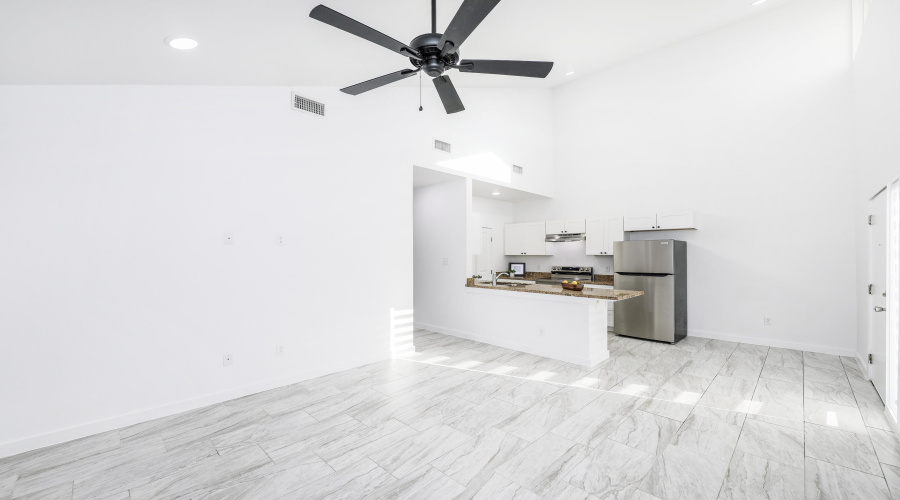 3911 Casa Blanca Lake Rd, Laredo, Texas 78041, 3 Bedrooms Bedrooms, 5 Rooms Rooms,2 BathroomsBathrooms,Residential,For Rent,3911 Casa Blanca Lake Rd,20261464