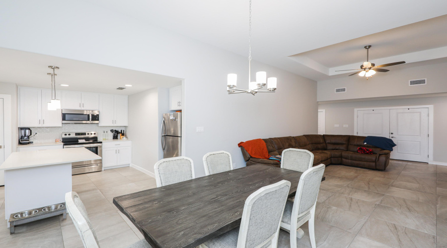 1025 La Muralla St, LAREDO, Texas 78046, 4 Bedrooms Bedrooms, 6 Rooms Rooms,2 BathroomsBathrooms,Residential,For Rent,1025 La Muralla St,20261466