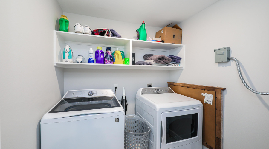 1025 La Muralla St, LAREDO, Texas 78046, 4 Bedrooms Bedrooms, 6 Rooms Rooms,2 BathroomsBathrooms,Residential,For Rent,1025 La Muralla St,20261466