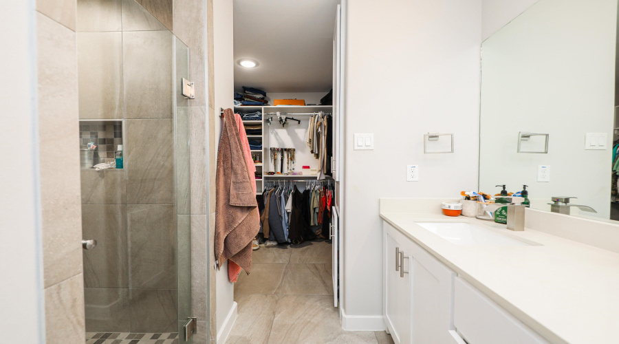 1025 La Muralla St, LAREDO, Texas 78046, 4 Bedrooms Bedrooms, 6 Rooms Rooms,2 BathroomsBathrooms,Residential,For Rent,1025 La Muralla St,20261466