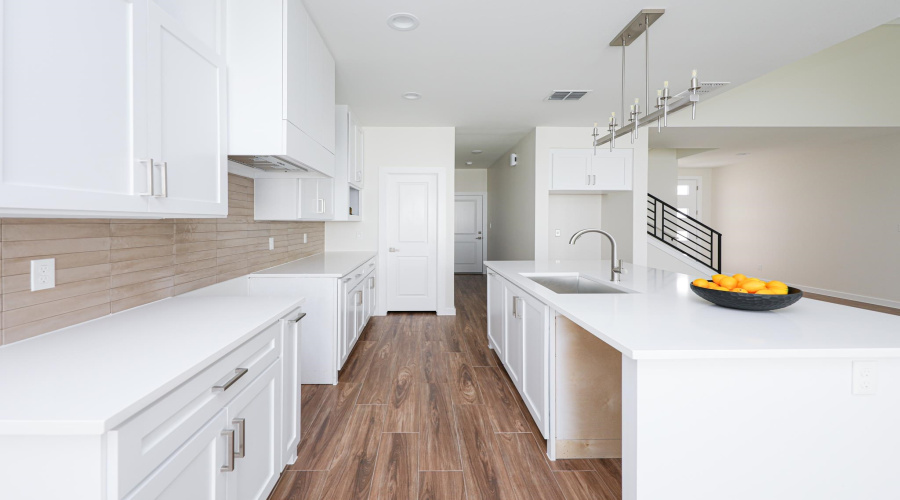 7525 Cresta Bella Street, LAREDO, Texas 78041, 3 Bedrooms Bedrooms, 6 Rooms Rooms,2 BathroomsBathrooms,Residential,For Rent,7525 Cresta Bella Street,20261467