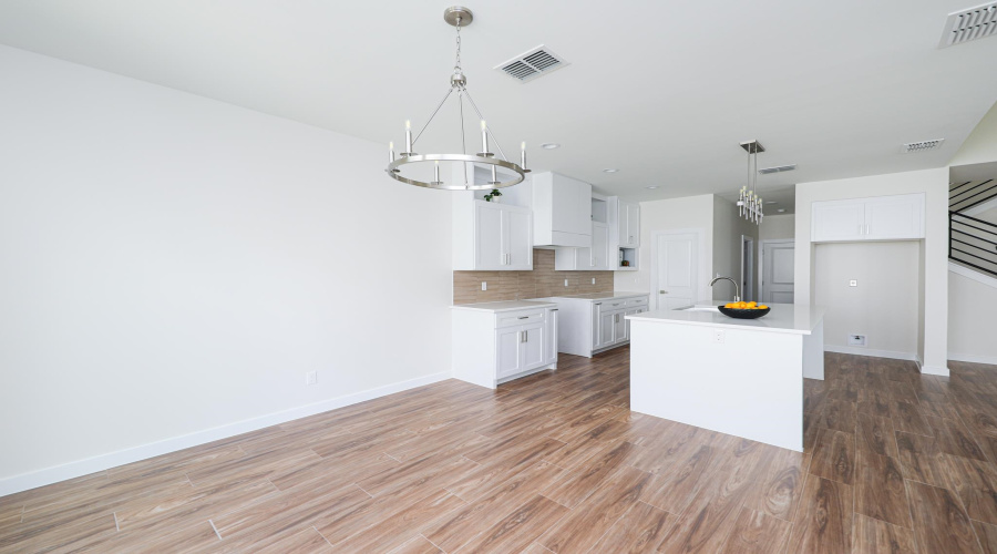 7525 Cresta Bella Street, LAREDO, Texas 78041, 3 Bedrooms Bedrooms, 6 Rooms Rooms,2 BathroomsBathrooms,Residential,For Rent,7525 Cresta Bella Street,20261467