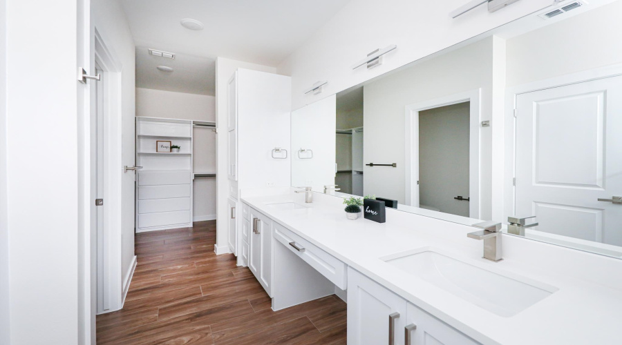 7525 Cresta Bella Street, LAREDO, Texas 78041, 3 Bedrooms Bedrooms, 6 Rooms Rooms,2 BathroomsBathrooms,Residential,For Rent,7525 Cresta Bella Street,20261467