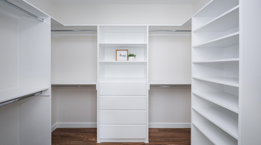 7525 Cresta Bella Street, LAREDO, Texas 78041, 3 Bedrooms Bedrooms, 6 Rooms Rooms,2 BathroomsBathrooms,Residential,For Rent,7525 Cresta Bella Street,20261467