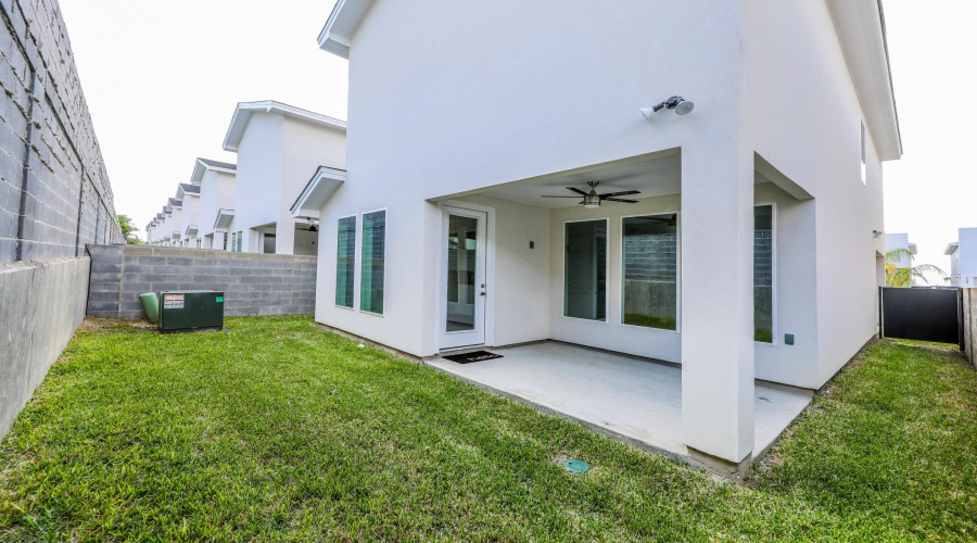 7525 Cresta Bella Street, LAREDO, Texas 78041, 3 Bedrooms Bedrooms, 6 Rooms Rooms,2 BathroomsBathrooms,Residential,For Rent,7525 Cresta Bella Street,20261467