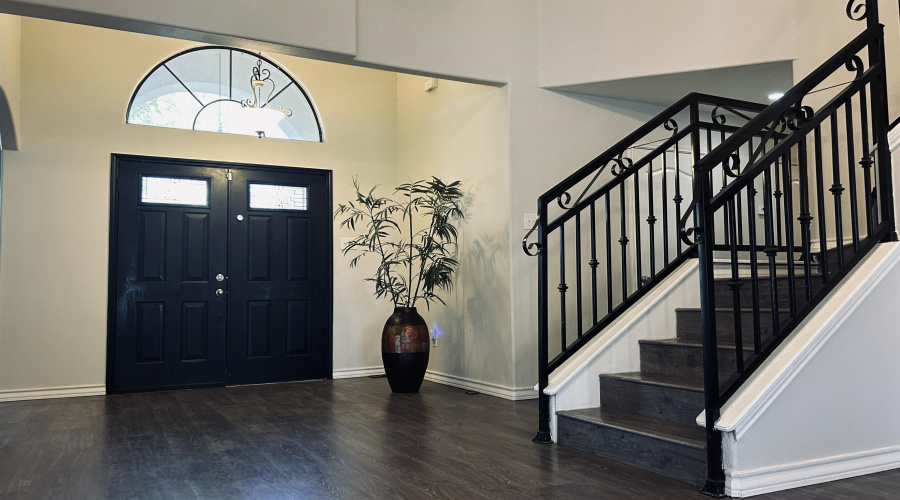 321 Lake Carnegie Ct., Laredo, Texas 78041, 3 Bedrooms Bedrooms, 8 Rooms Rooms,2 BathroomsBathrooms,Residential,For Sale,321 Lake Carnegie Ct.,20261471