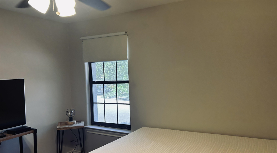 321 Lake Carnegie Ct., Laredo, Texas 78041, 3 Bedrooms Bedrooms, 8 Rooms Rooms,2 BathroomsBathrooms,Residential,For Sale,321 Lake Carnegie Ct.,20261471