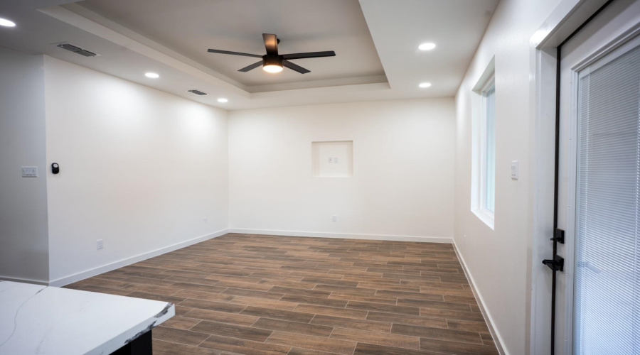 2615 Jean St, Laredo, Texas 78046, 3 Bedrooms Bedrooms, 5 Rooms Rooms,2 BathroomsBathrooms,Residential,For Sale,2615 Jean St,20261472