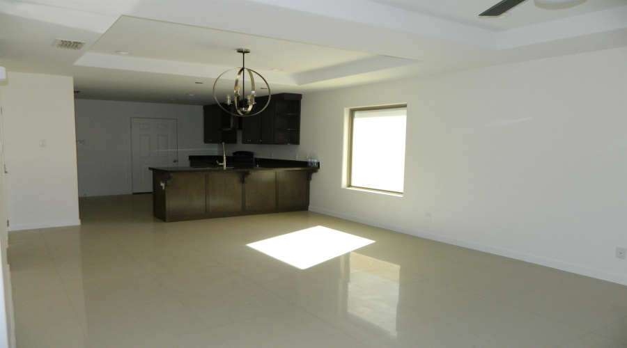 1615 Doctora Eve Perez Ln, Laredo, Texas 78046, 3 Bedrooms Bedrooms, 4 Rooms Rooms,2 BathroomsBathrooms,Residential,For Rent,1615 Doctora Eve Perez Ln,20261473