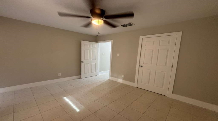 1303 Philadelphia St, Laredo, Texas 78041, 1 Bedroom Bedrooms, 2 Rooms Rooms,1 BathroomBathrooms,Residential,For Rent,1303 Philadelphia St,20261474