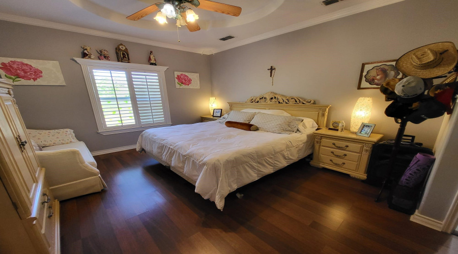 103 Otanes Ave, Laredo, Texas 78046, 3 Bedrooms Bedrooms, 6 Rooms Rooms,2 BathroomsBathrooms,Residential,For Sale,103 Otanes Ave,20261370