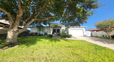 103 Otanes Ave, Laredo, Texas 78046, 3 Bedrooms Bedrooms, 6 Rooms Rooms,2 BathroomsBathrooms,Residential,For Sale,103 Otanes Ave,20261370 103 Otanes Ave, Laredo, Texas 78046, 3 Bedrooms Bedrooms, 6 Rooms Rooms,2 BathroomsBathrooms,Residential,For Sale,103 Otanes Ave,20261370