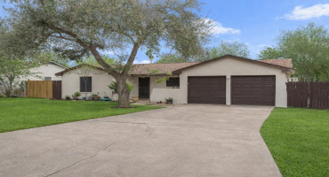 703 Laurel Dr, Laredo, Texas 78045-2122, 4 Bedrooms Bedrooms, 6 Rooms Rooms,3 BathroomsBathrooms,Residential,For Sale,703 Laurel Dr,20261187 703 Laurel Dr, Laredo, Texas 78045-2122, 4 Bedrooms Bedrooms, 6 Rooms Rooms,3 BathroomsBathrooms,Residential,For Sale,703 Laurel Dr,20261187