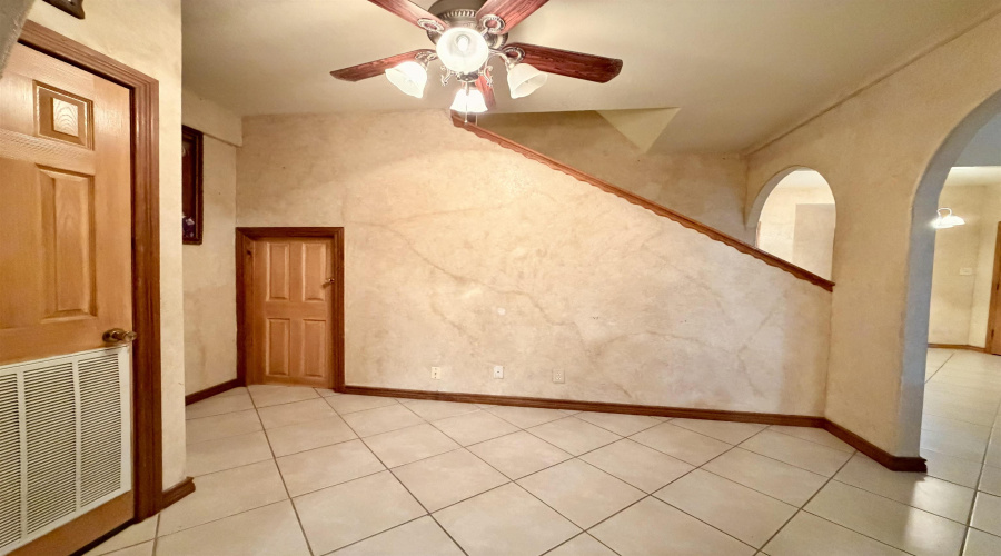 4728 Primavera Ln, Laredo, Texas 78046, 4 Bedrooms Bedrooms, 7 Rooms Rooms,3 BathroomsBathrooms,Residential,For Sale,4728 Primavera Ln,20261476