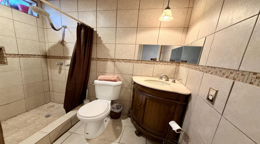 4728 Primavera Ln, Laredo, Texas 78046, 4 Bedrooms Bedrooms, 7 Rooms Rooms,3 BathroomsBathrooms,Residential,For Sale,4728 Primavera Ln,20261476