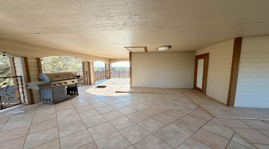 4728 Primavera Ln, Laredo, Texas 78046, 4 Bedrooms Bedrooms, 7 Rooms Rooms,3 BathroomsBathrooms,Residential,For Sale,4728 Primavera Ln,20261476