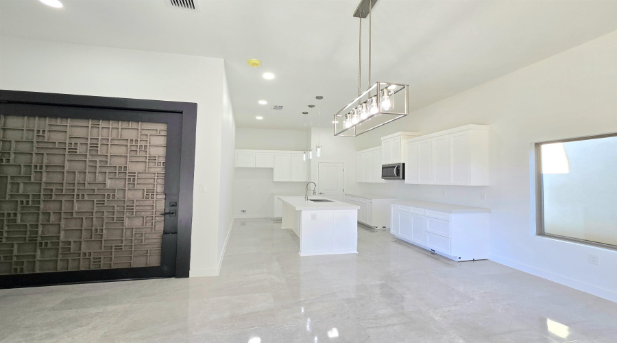 1110 Noyola Loop, Laredo, Texas 78046-6072, 5 Bedrooms Bedrooms, 6 Rooms Rooms,2 BathroomsBathrooms,Residential,For Sale,1110 Noyola Loop,20260950